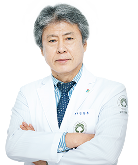 Director of VHS Incheon Hospital Kim Chun-dong