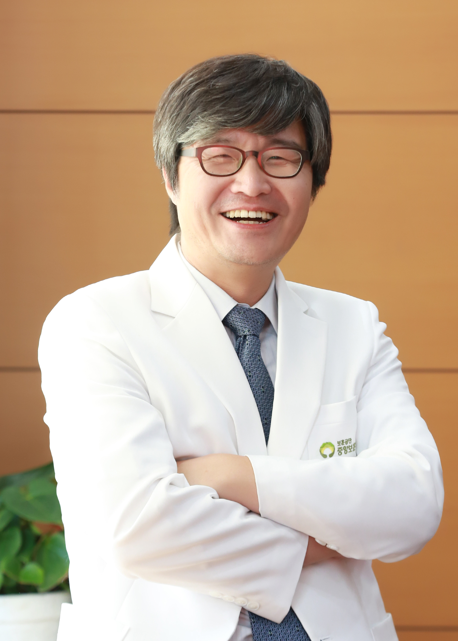 Director of the Seoul Long-Term Care Hospital Jeong Yeong-jin